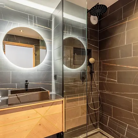 De Prestige 10 Pers Avec Spa, Parking Et Wifi - Fr-1-352-95 * Bourg-Saint-Maurice